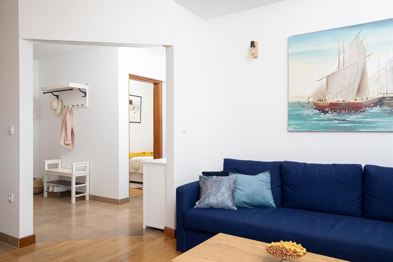 Cesare Apartment, With Swimming Pool And Sea View Ližnjan Екстериор снимка
