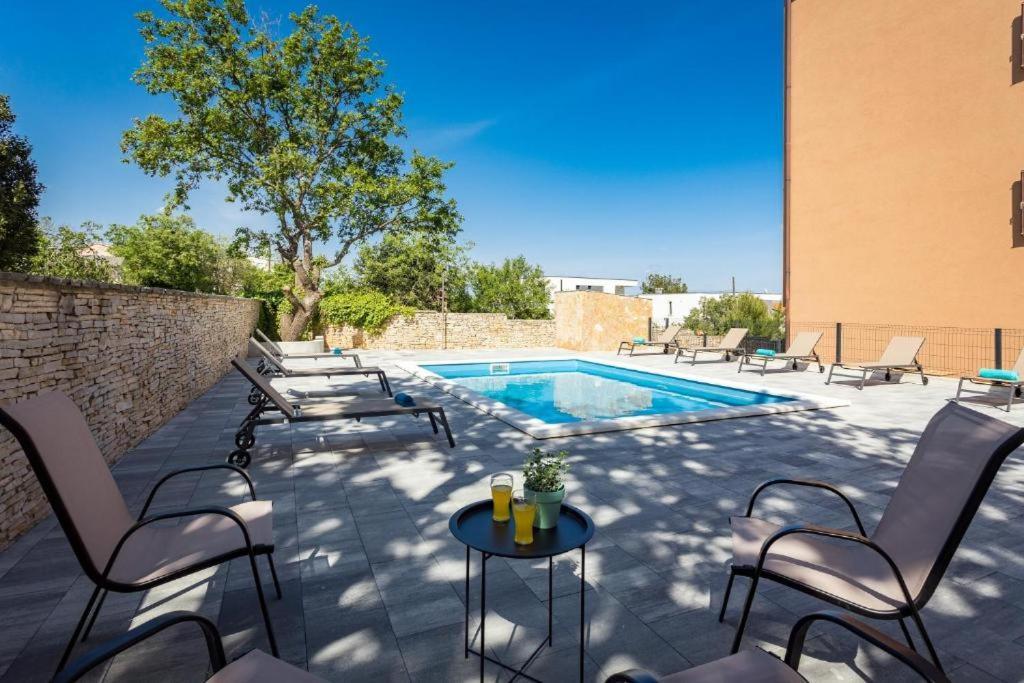 Cesare Apartment, With Swimming Pool And Sea View Ližnjan Екстериор снимка