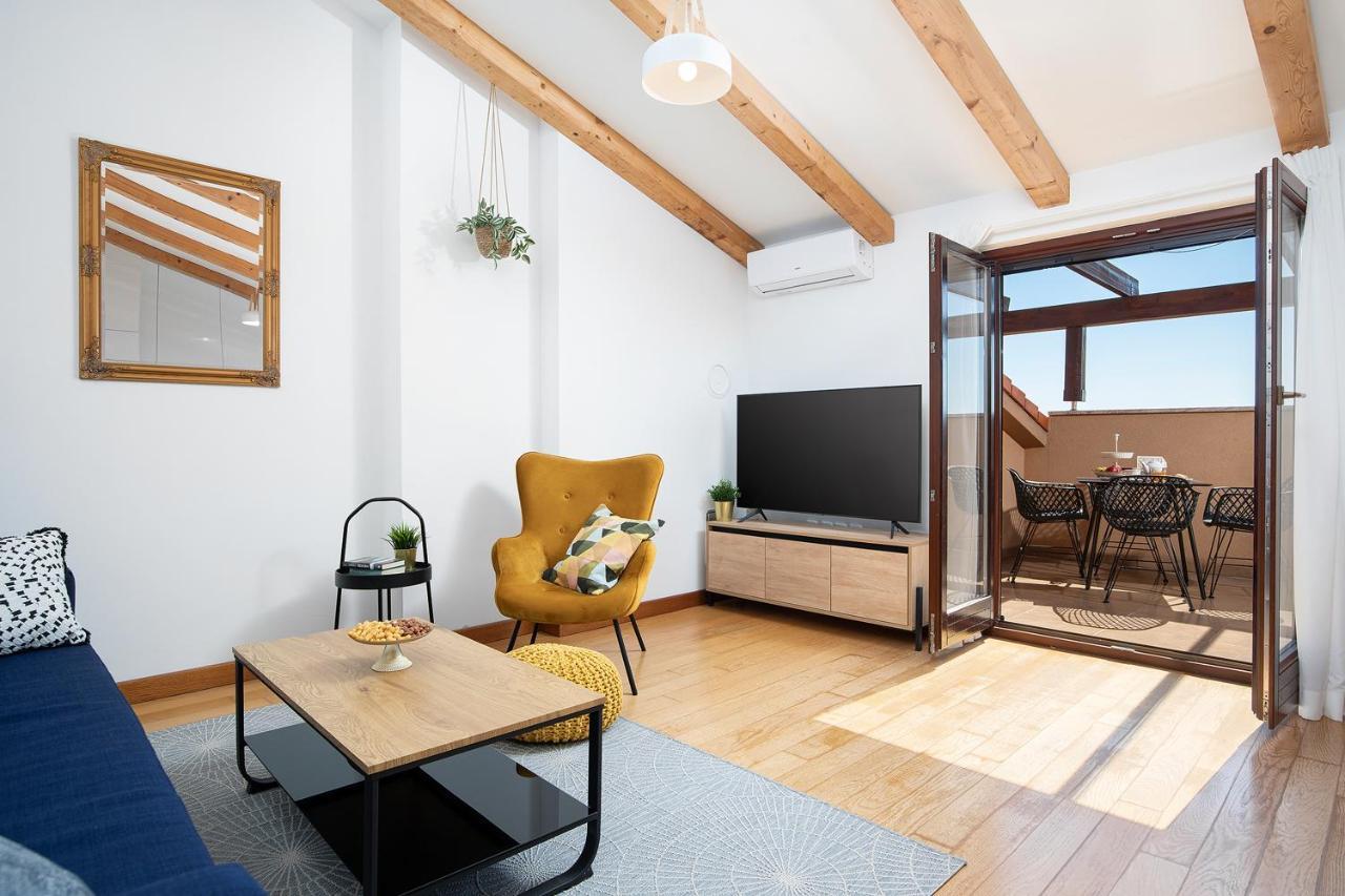Cesare Apartment, With Swimming Pool And Sea View Ližnjan Екстериор снимка