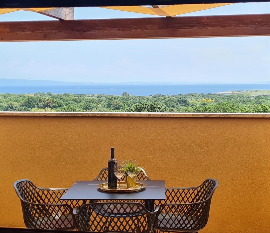 Cesare Apartment, With Swimming Pool And Sea View Ližnjan Екстериор снимка
